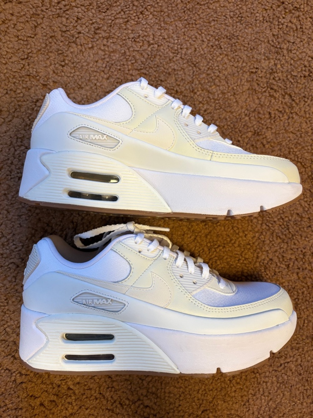 NWT! Nike Air Max 90 LV8 Sneakers - Picture 4 of 10